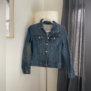Jcrew classic vintage denim jacket (size XS)